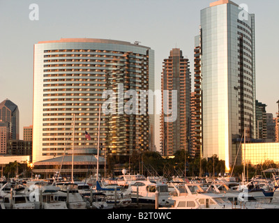 Marina e alti edifici in downtown dal Petco Park di San Diego, California Foto Stock