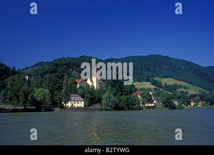 Villaggio di St Nikola lungo il Fiume Danubio vicino a Persenbeug Austria Superiore membro Austria Europa Foto Stock