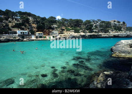 Spagna, Maiorca, Cala Llombards presso la costa est a Santanyi Foto Stock