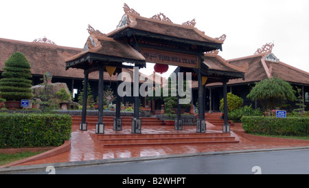 Hon Chong Gallery ingresso al di sopra del punto di riferimento roccioso promontorio di stesso nome Nha Trang Vietnam Foto Stock