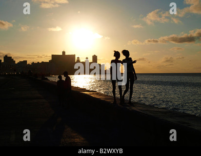 Havanna Vieja, città vecchia, Malecon Foto Stock