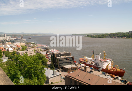 La guardia costiera canadese al porto della città di Québec Foto Stock