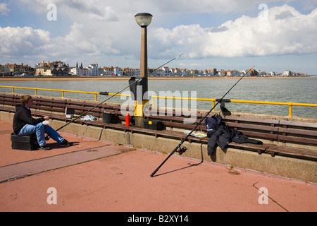 Pesca al largo molo a Deal Kent Foto Stock