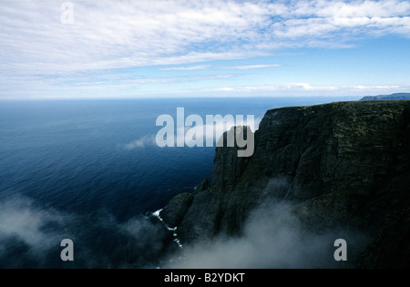 Norvegia Nordkapp fiordo orientale e nuvole Foto Stock