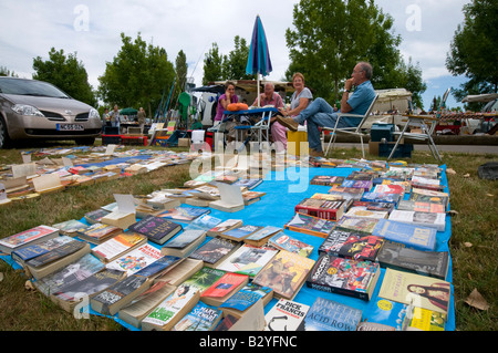 Brocante / Vide Grenier (avvio auto vendita), sud-Touraine, Francia. Foto Stock