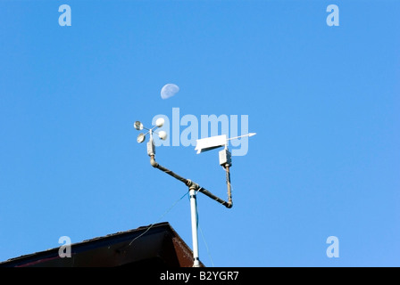 La banderuola eolica e anemometro Foto Stock