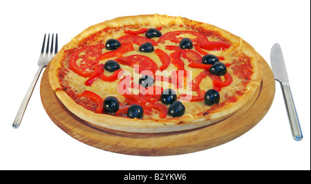 Una gustosa pizza italiana isolato su sfondo bianco Foto Stock