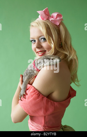 Ritratto di donna con Lizard Foto Stock