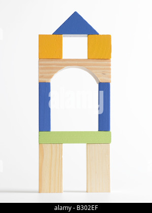 Giocattolo per bambini edificio in legno blocchi Foto Stock