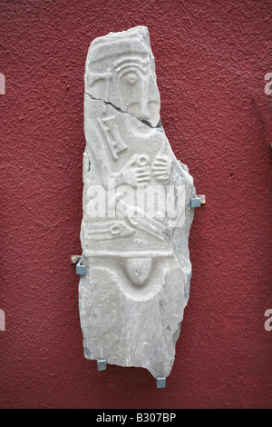 La stele incisioni sono state scoperte in Hakkari Anatolya sono visualizzati nel museo di Van, Turchia Foto Stock
