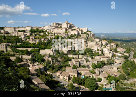 Vista della città medievale Gordes Francia meridionale Foto Stock