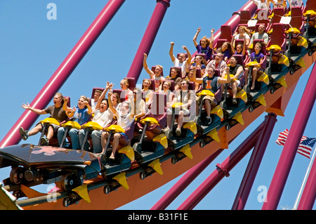 Roller Coaster / toro infuria al Six Flags Foto Stock