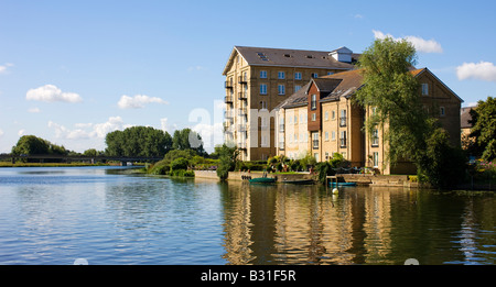 Vecchio mulino a vapore che è stata costruita nel 1854 sulle rive del fiume Ouse. Ora convertiti in moderni appartamenti. Foto Stock