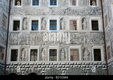 Innsbruck: Schloss Ambras: dipinti esterni Foto Stock