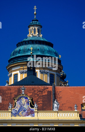 Vista dal prelato's courtyard presso l'Abbazia di Melk Stift Melk abbazia benedettina città di Melk Austria Inferiore membro Austria Europa Foto Stock