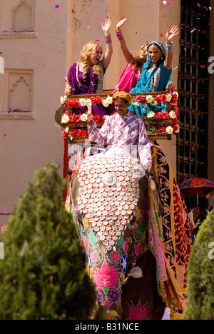 Riprese di 'il ghepardo ragazze : un mondo' presso il Palazzo di Città, Udaipur, Rajasthan, India, subcontinente, Asia Foto Stock