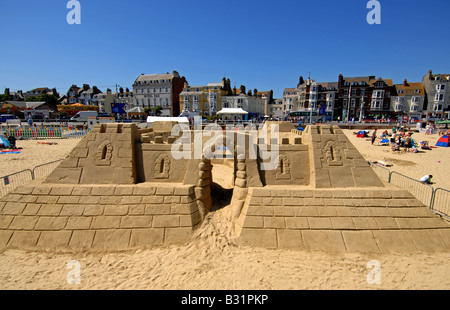 Il primo al mondo mai sand hotel e il più grande castello di sabbia costruito nel Regno Unito, spiaggia di Weymouth Dorset, Gran Bretagna, Regno Unito Foto Stock