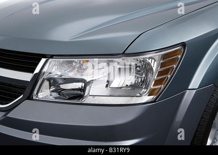 2009 Dodge Journey se in argento - Faro anteriore Foto Stock