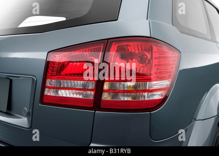 2009 Dodge Journey se in argento - Luce di coda Foto Stock