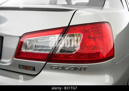 Mitsubishi Galant 2009 Ralliart in argento - Luce di coda Foto Stock