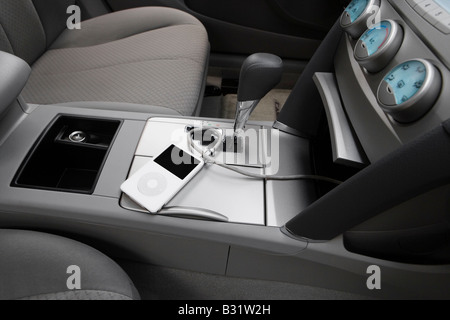 2009 Toyota Camry LE in - presa jack ausiliaria puntelli Foto Stock