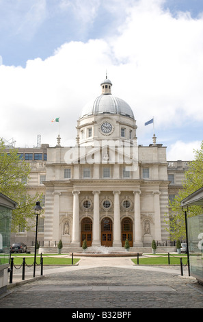 L'Ufficio dell'edificio governativo di Taoiseach a Dublino IrelandIll'Ufficio dell'edificio governativo di Taoiseach a Dublino Irlanda Foto Stock