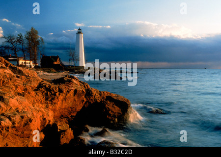 Il nuovo porto di Londra la luce è il più alto e il più antico faro in Connecticut USA Foto Stock