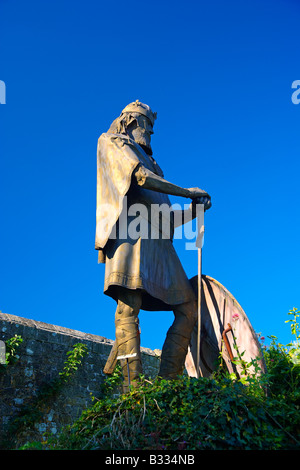 King Alfred statua, Shaftesbury Abbey, Shaftesbury, Dorset, England, Regno Unito Foto Stock