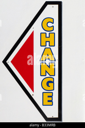 Un segno di cambiamento da un divertimento arcade a Great Yarmouth, una stazione balneare in Norfolk, Inghilterra Foto Stock