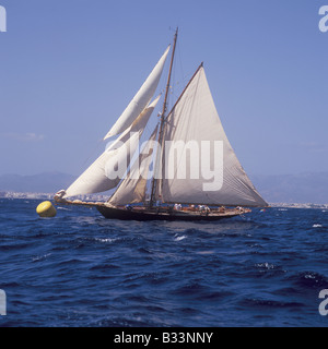 La scena durante il XXIV TROFEO ALMIRANTE CONDE DE BARCELONA - Conde de Barcelona Classic barche a vela regata, Palma de Mallorca. Foto Stock