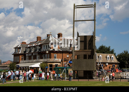 Ponte di sollevamento Oulton ampia parte del Norfolk Broads suffolk East Anglia England Regno unito Gb Foto Stock