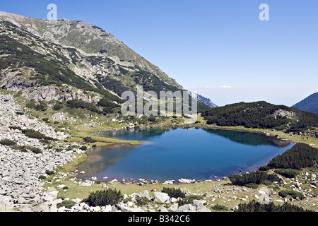 New Scenic 5 posti di Muratovo lago nel sito del Patrimonio Mondiale il Parco Nazionale di Pirin Bulgaria Foto Stock