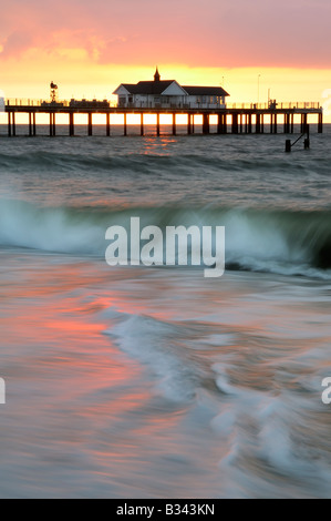 Southwold Pier a sunrise Foto Stock