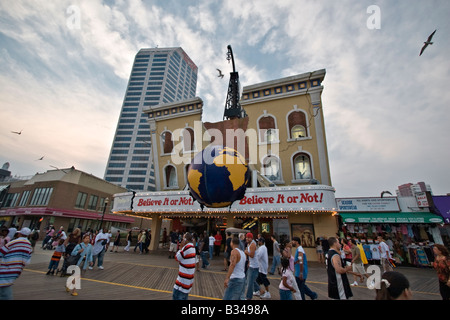 Orizzontale di un ampio angolo di visione di Il Museo Ci credi o no di Ripley,Atlantic City,New Jersey,USA Foto Stock