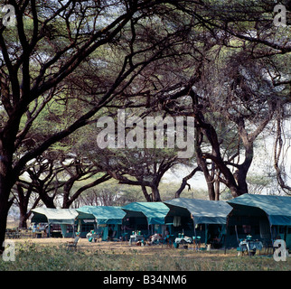 Kenya, Samburu district, Samburu riserva nazionale. Un up-mercato Tented Camp nel Samburu riserva nazionale. Foto Stock