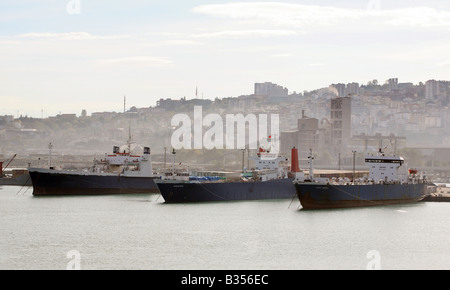 Cargo nella città portuale di Trabzon, Turchia Foto Stock