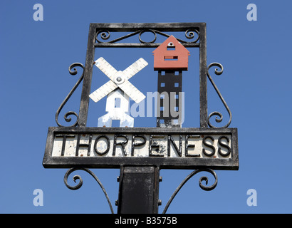 Il villaggio di Thorpeness sulla costa di Suffolk REGNO UNITO Foto Stock