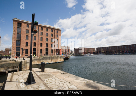 Liverpool Merseyside England Regno Unito Luglio Merseyside Maritime Museum di Albert Dock Foto Stock