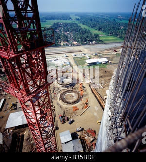 Vista aerea dalla torre di cemento impianto in costruzione in Cilicap, Java, Indonesia Foto Stock