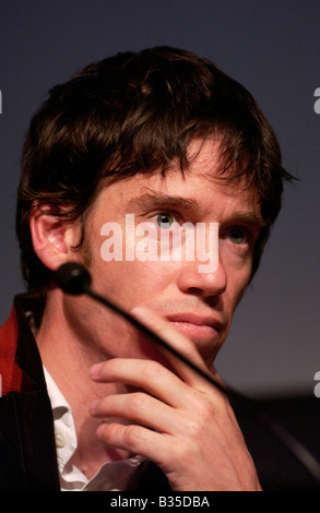 Rory Stewart Autore e diplomatico raffigurato all'Guardian Hay Festival 2008 Hay on Wye Powys Wales UK UE Foto Stock