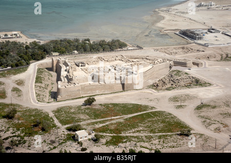 Foto aerea del Bahrain Fort noto anche come fortezza Portoghese o Qal'at al-Bahrain Foto Stock