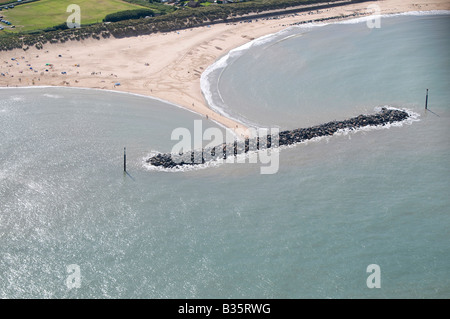 Vista aerea di difese del mare, mare palling, Norfolk, Inghilterra Foto Stock