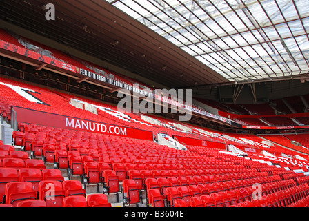 All'interno del vuoto in corrispondenza dello stadio Old Trafford casa del famoso 'Manchester united football club, Manchester, Inghilterra, Regno Unito Foto Stock