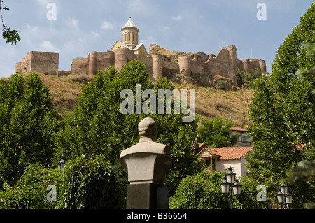 Fortezza di Narikala affacciato su Tbilisi la capitale della Repubblica di Georgia Foto Stock