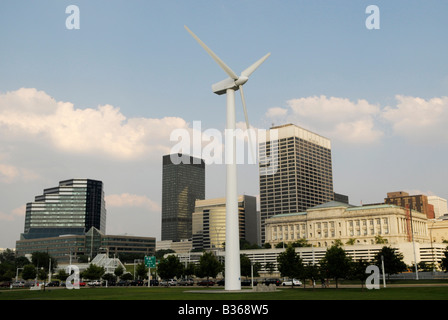 Il mulino a vento al Great Lakes Science Center in downtown Cleveland Ohio USA Foto Stock