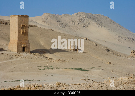 Funeraria romana torri nella Valle del Tombe nelle rovine di Palmyra in Siria Foto Stock