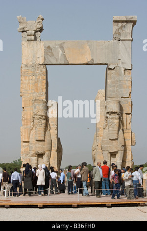 Porta di tutte le nazioni a Persepoli in Iran Foto Stock