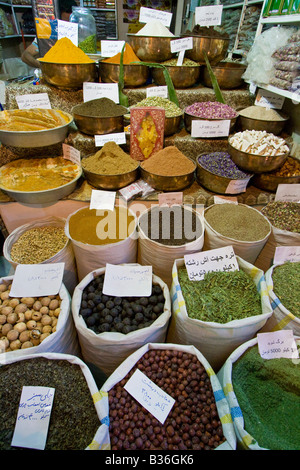 Negozio di spezie nel bazaar e Vakil in Shiraz Iran Foto Stock