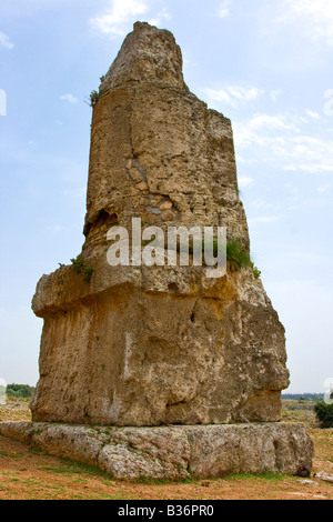 Iv secolo a.c. torre monumentale o al Maghazel necropoli presso le rovine fenicie di Amrit nei pressi di Tartus in Siria Foto Stock