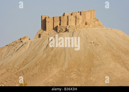 Il castello arabo Qalaat Ibn Maan in Palmyra Siria Foto Stock